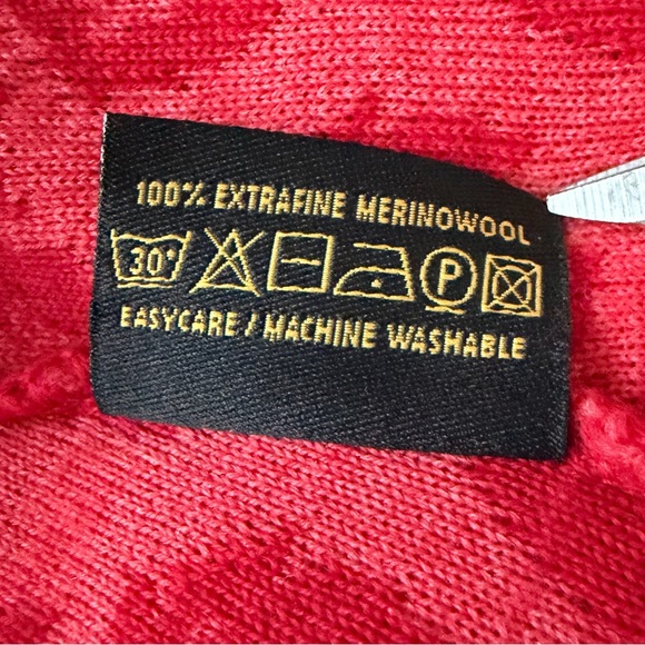 TINDE Extrafine Merino Wool Chic Red Floral Jacquard Pattern Cardigan Jacket -M - Picture 12 of 16